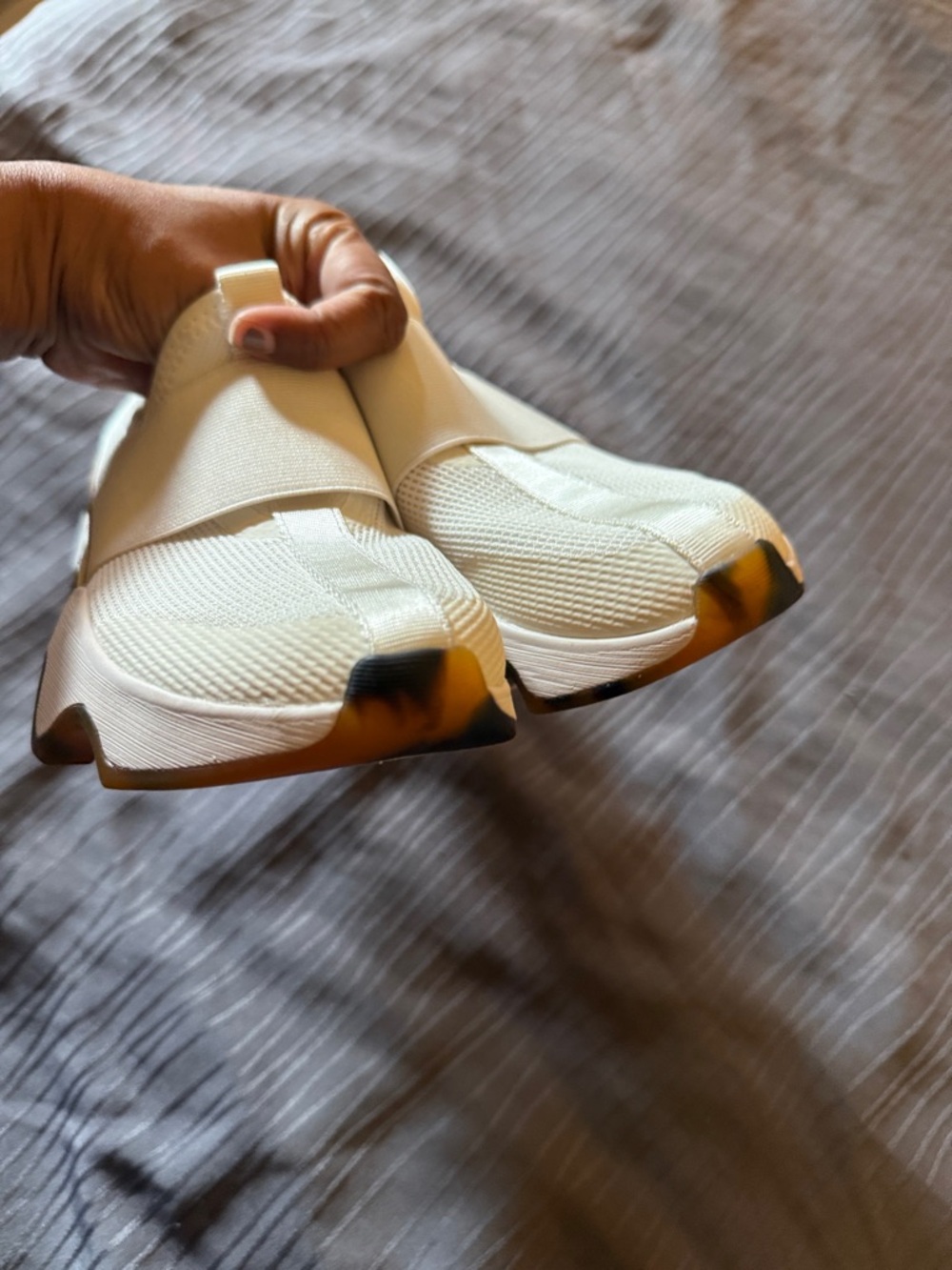 Sorel Women's Slip-On Athletic Sneakers in Cream Sz 5 impact kinetic - Picture 9 of 10